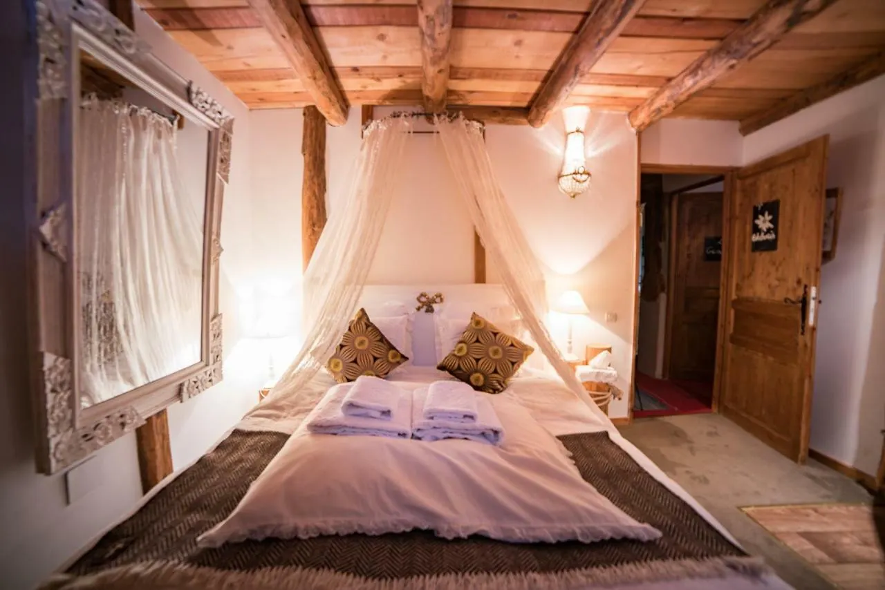 La Ferme D'Angele Bed & Breakfast Bourg-Saint-Maurice 3*,  France